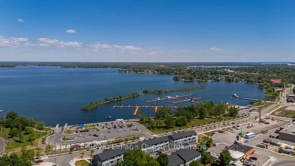 93 Lightfoot Drive, Orillia, ON L3V 7L8