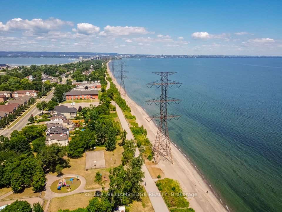 826 Beach Boulevard, Hamilton, ON L8H 6Z4