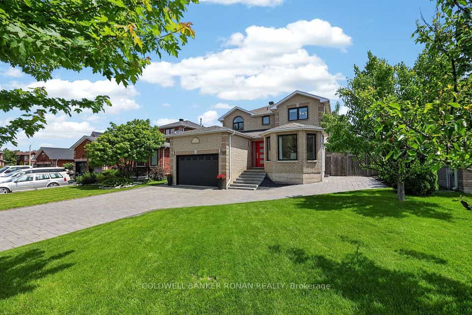 35 Farmstead Crescent, Barrie, ON L4N 8S2