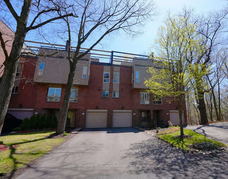 1250 Marlborough Court #27, Oakville, ON L6H 2W7