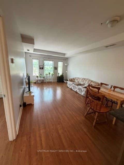 9901 Keele Street #308, Vaughan, ON L6A 3Y5