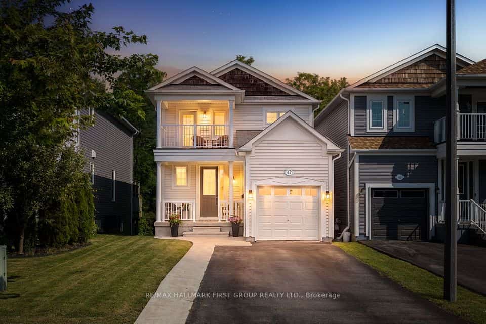 44 Milligan Street, Clarington, ON L1B 1R6