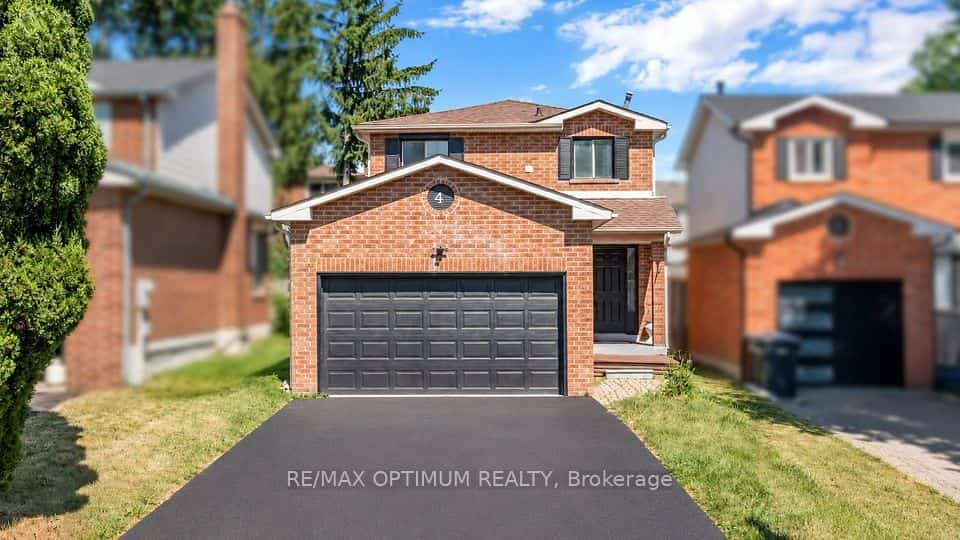 4 Lawnview Court, Brampton, ON L7G 1T4
