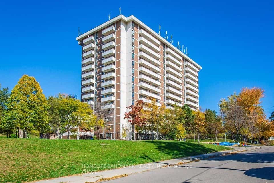 541 Blackthorn Avenue #107, Toronto, ON M6M 5A6