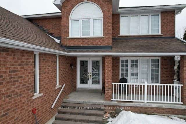 43 Carley Crescent, Barrie, ON L4N 0M8