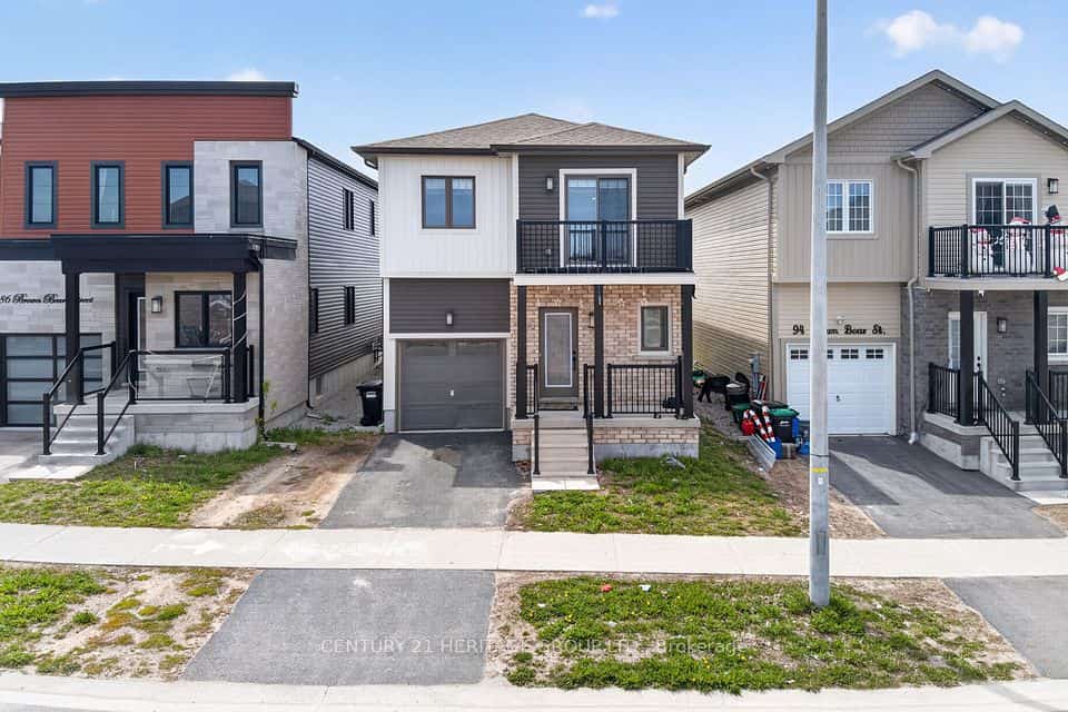 90 Brown Bear Street, Barrie, ON L4H 2S5