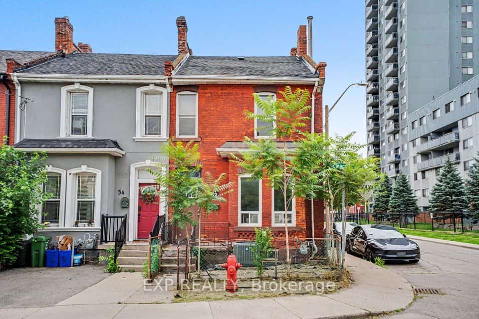 52 Cathcart Street, Hamilton, ON L8R 1M5