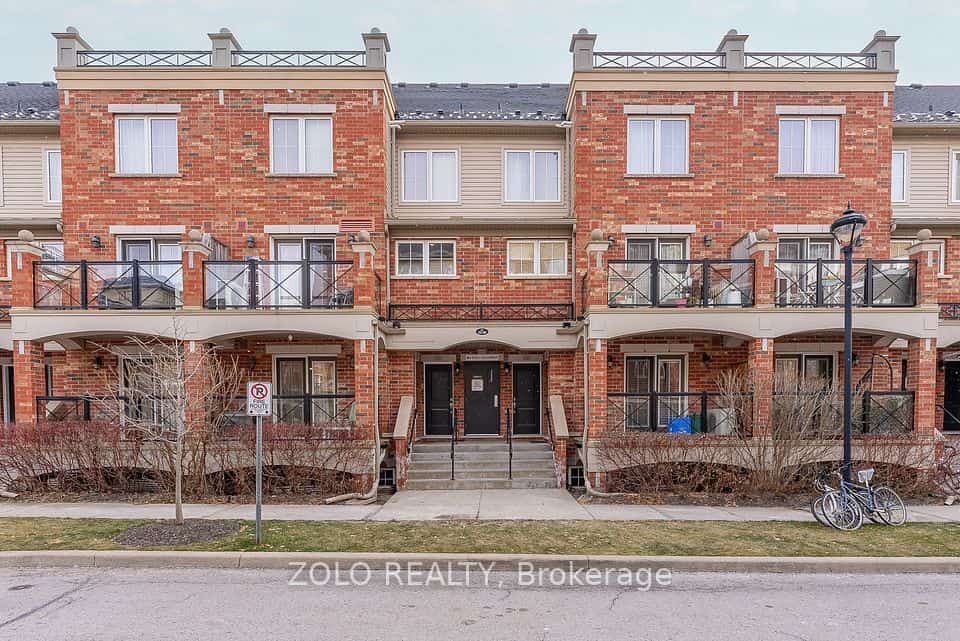 51 Hays Boulevard #28, Oakville, ON L6H 0J1
