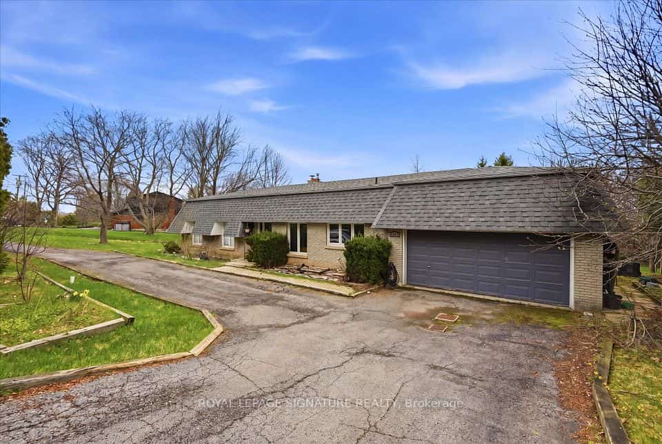 1310 Beaufort Drive, Burlington, ON L7P 4V9
