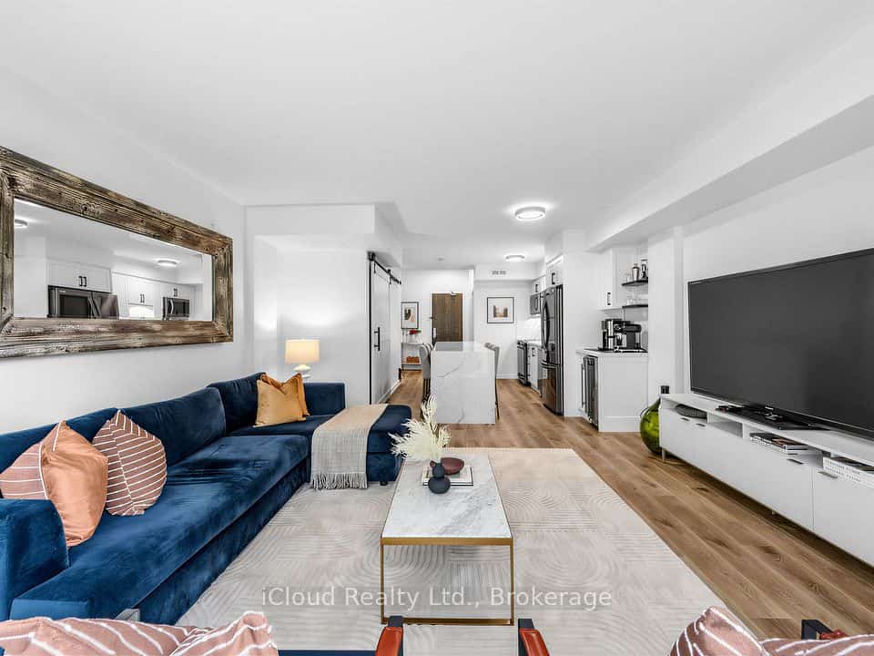 201 Carlaw Avenue #244, Toronto, ON M4M 2S1