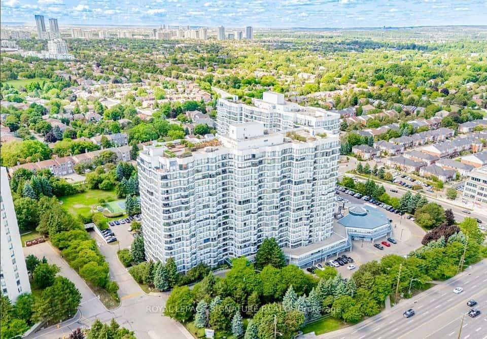 7300 Yonge Street #PH9, Vaughan, ON L4J 7Y5