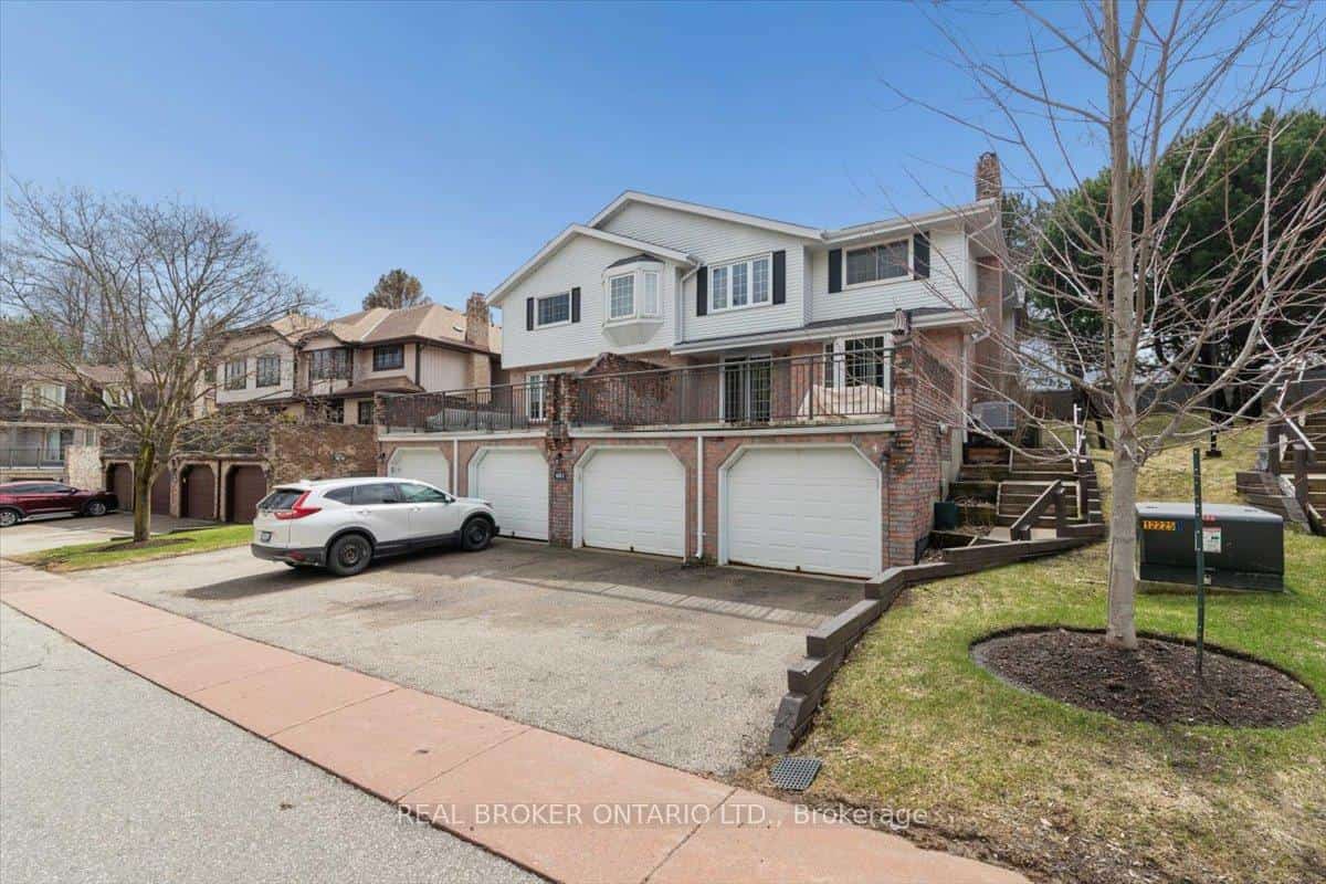 481 BEECHWOOD Drive #3, Waterloo, ON N2T 1H8