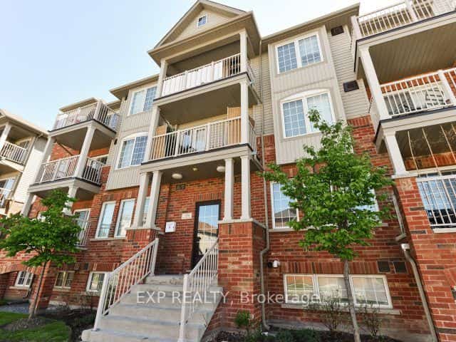 129 Isaac Devins Boulevard #7, Toronto, ON M9M 0C4