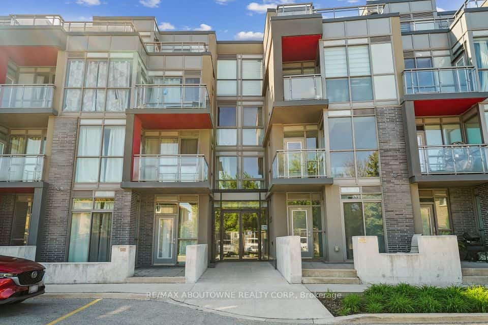 5260 Dundas Street #C204, Burlington, ON L7L 0J7