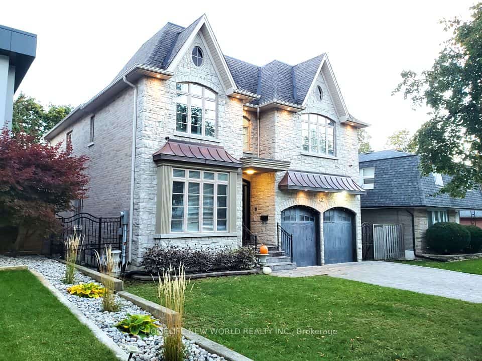 29 Threadneedle Crescent, Toronto, ON M2H 1Z5