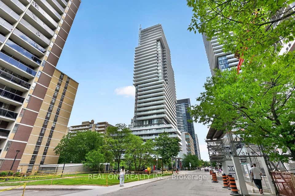 185 Roehampton Avenue #1906, Toronto, ON M4P 0C6