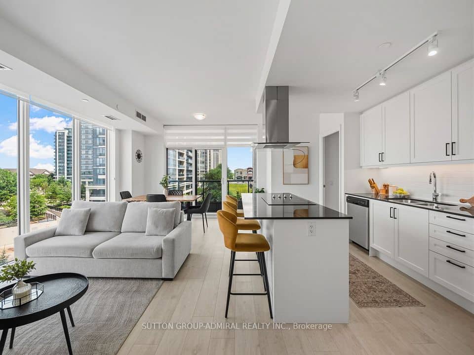 10 Gatineau Drive, Vaughan