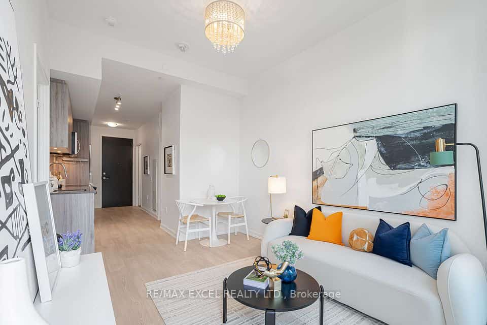 8868 Yonge Street #1801, Richmond Hill, ON L4C 1Z8