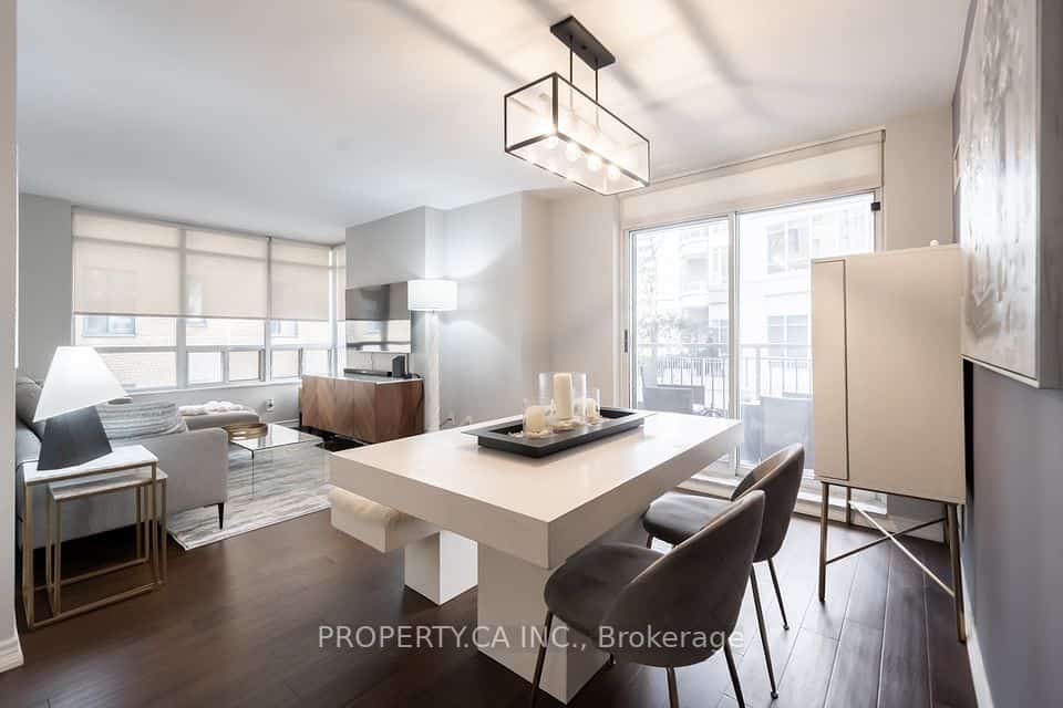 60 St Clair Avenue W #202, Toronto, ON M4V 1M1