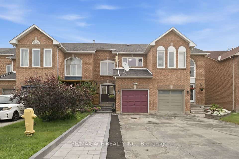 1563 Nipissing Court, Pickering, ON L1V 6T9