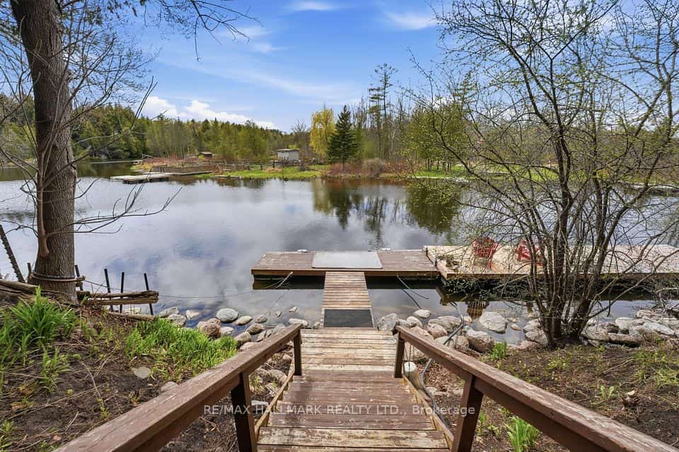 104 Riverbank Drive, Georgina, ON L0E 1N0