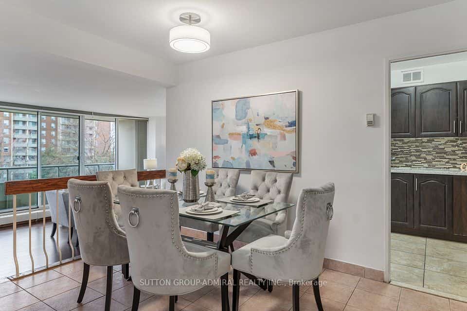 1 Four Winds Drive #508, Toronto, ON M3J 2T1