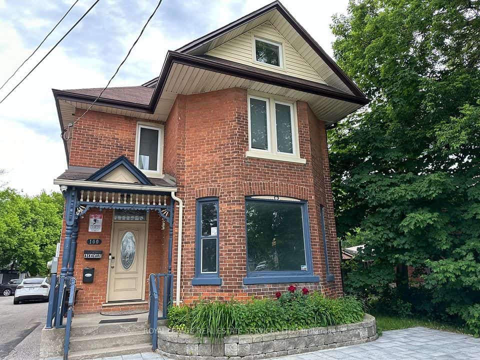 100 Essa Road, Barrie, ON L4N 3K7