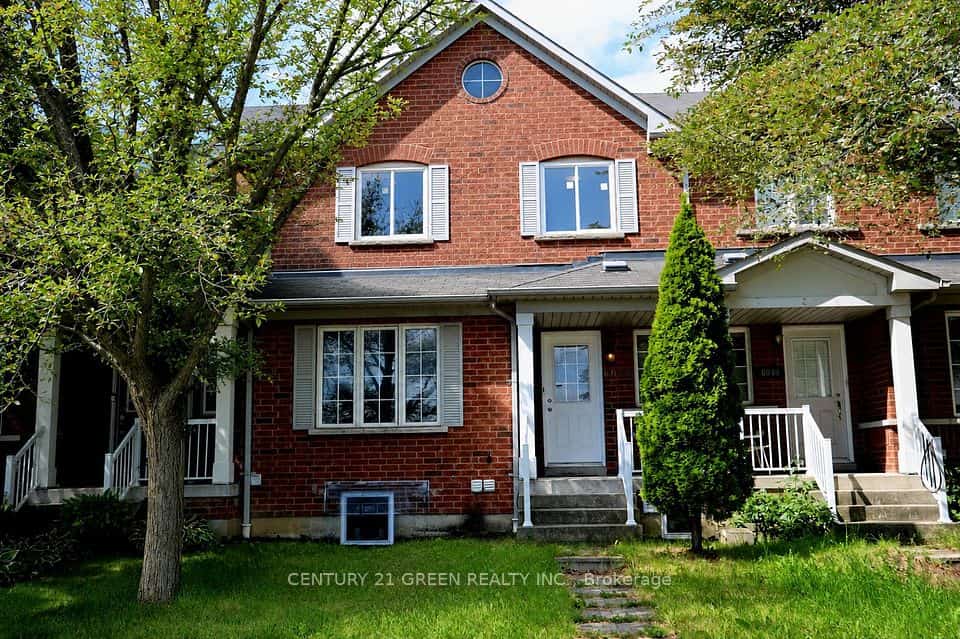 6038 Silken Laumann Way, Mississauga, ON L5V 3A3