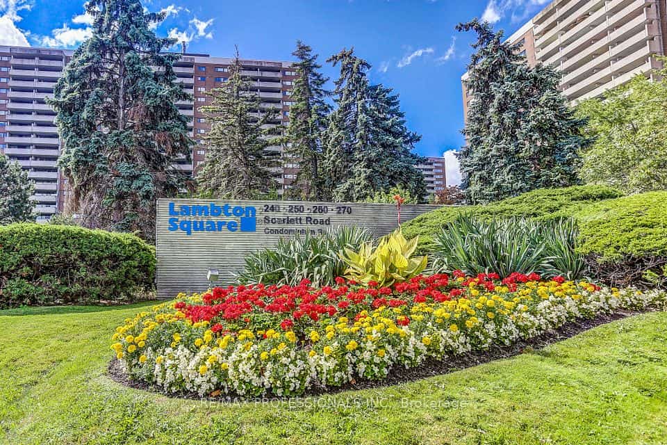 240 Scarlett Road #1405, Toronto, ON M6N 4X4