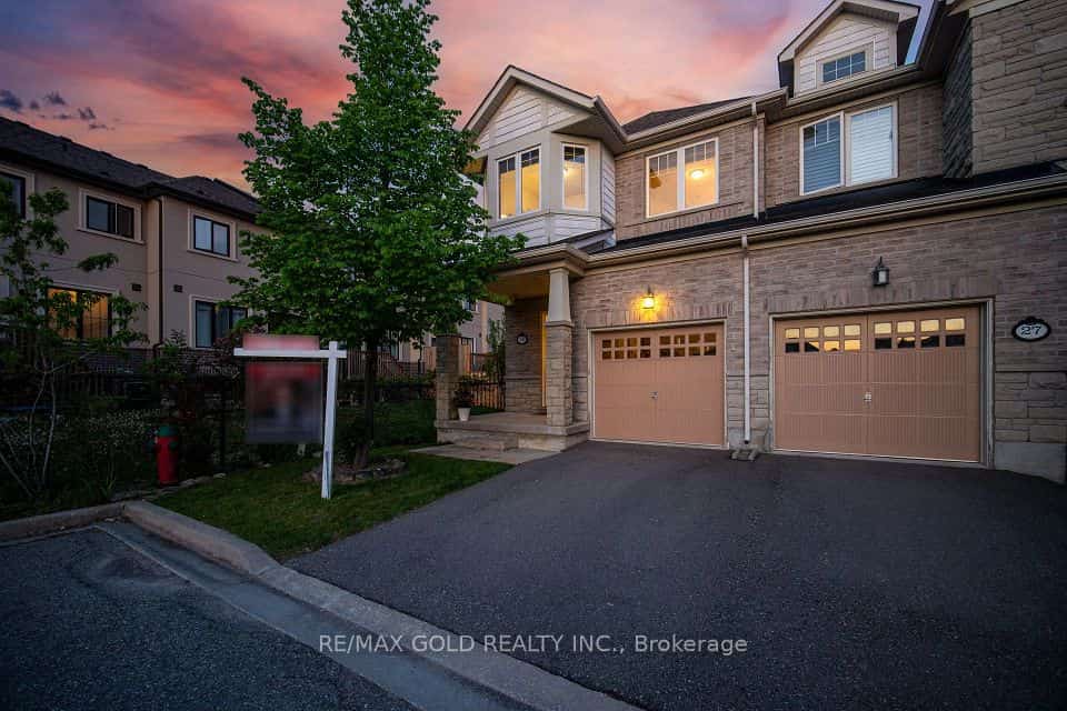 29 Aspenview Avenue, Caledon, ON L7C 3P9