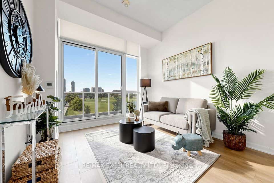 38 Forest Manor Road, Toronto