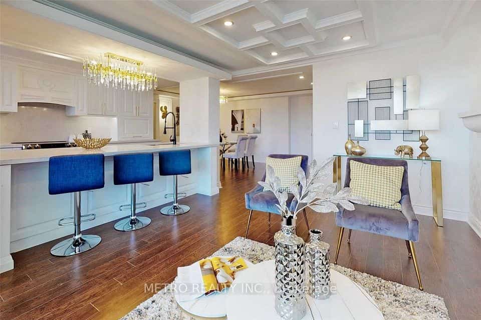90 Fisherville Road #406, Toronto, ON M2R 3J9