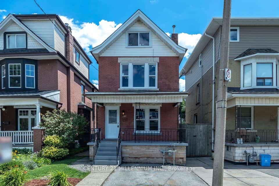 242 Balmoral Avenue N, Hamilton, ON L8L 7S2