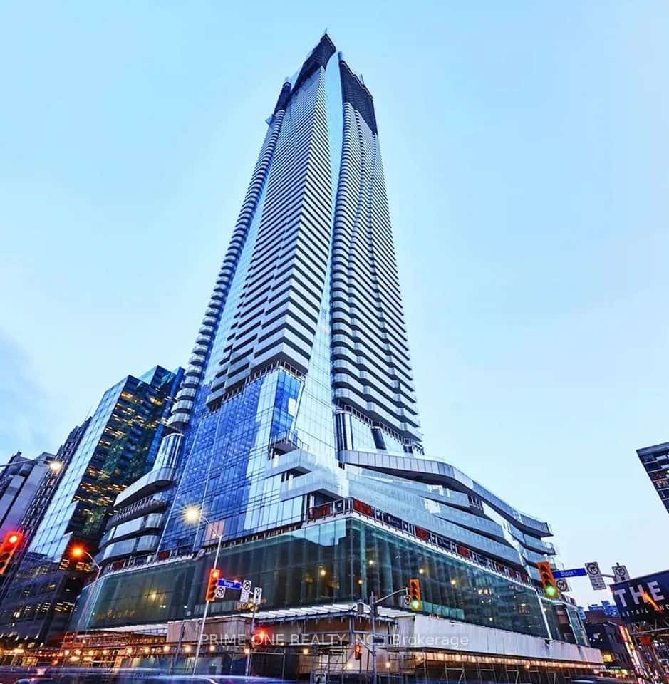 1 Bloor Street E #1704, Toronto, ON M4W 0A8