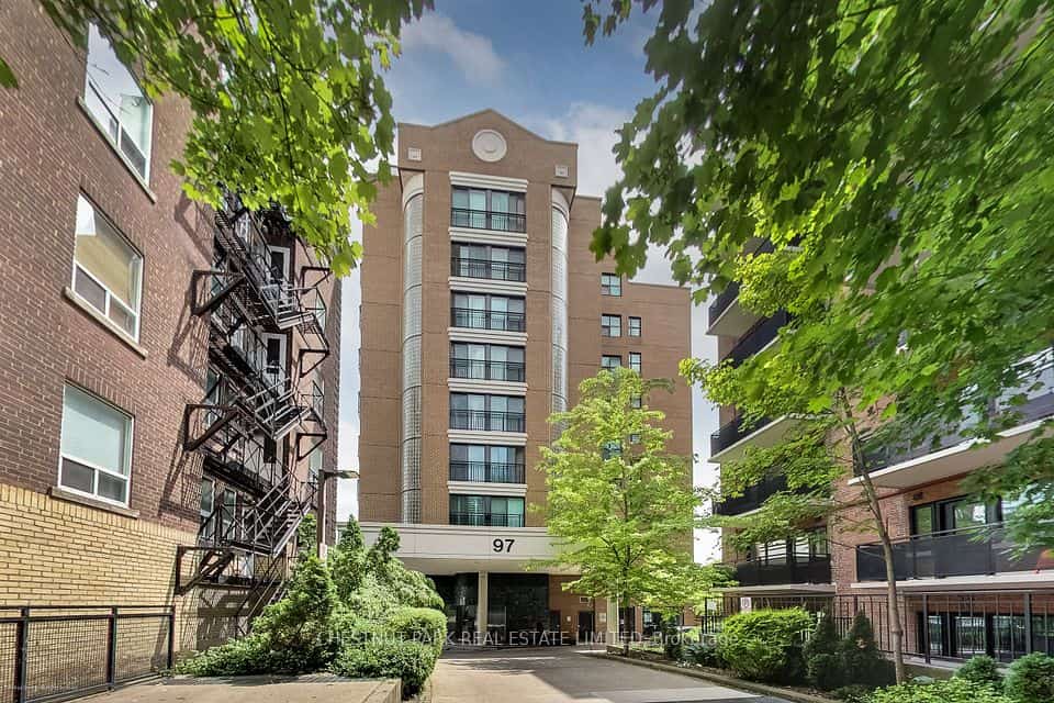 97 Lawton Boulevard #201, Toronto, ON M4V 1Z6