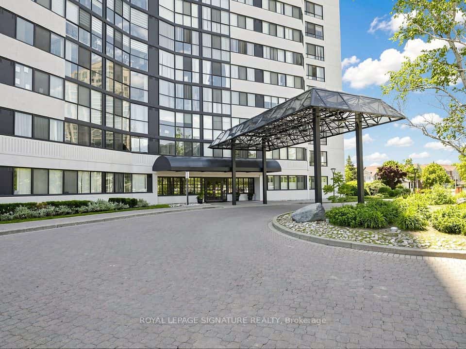 1360 Rathburn Road E #1808, Mississauga, ON L4W 4H4