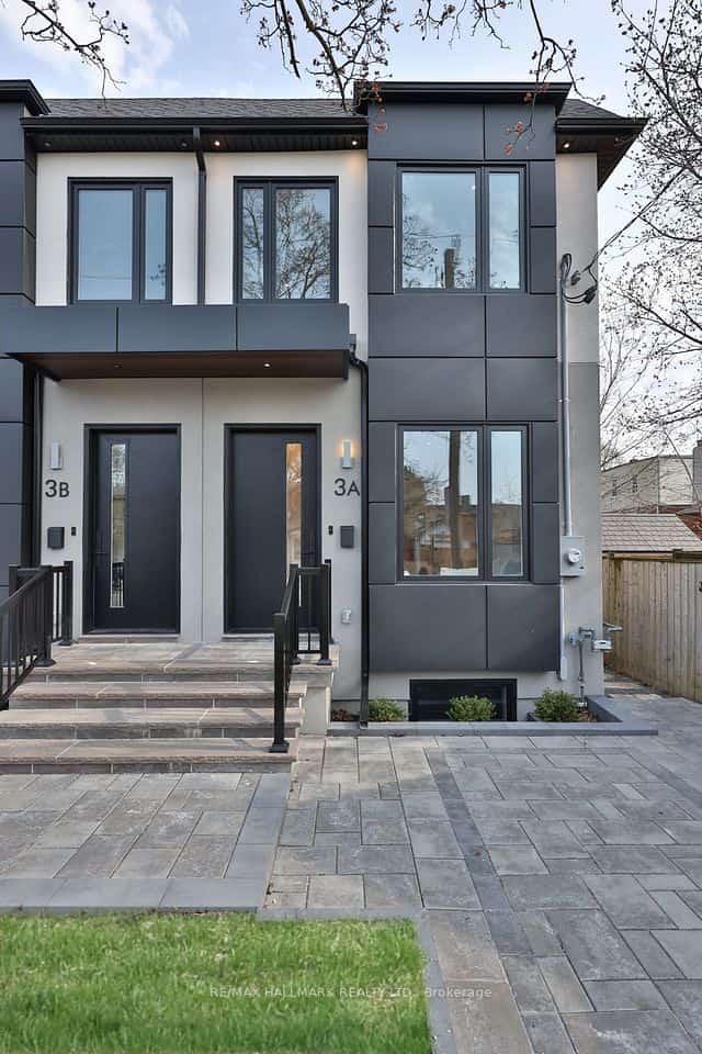 3A Linton Avenue, Toronto, ON M1N 1W5