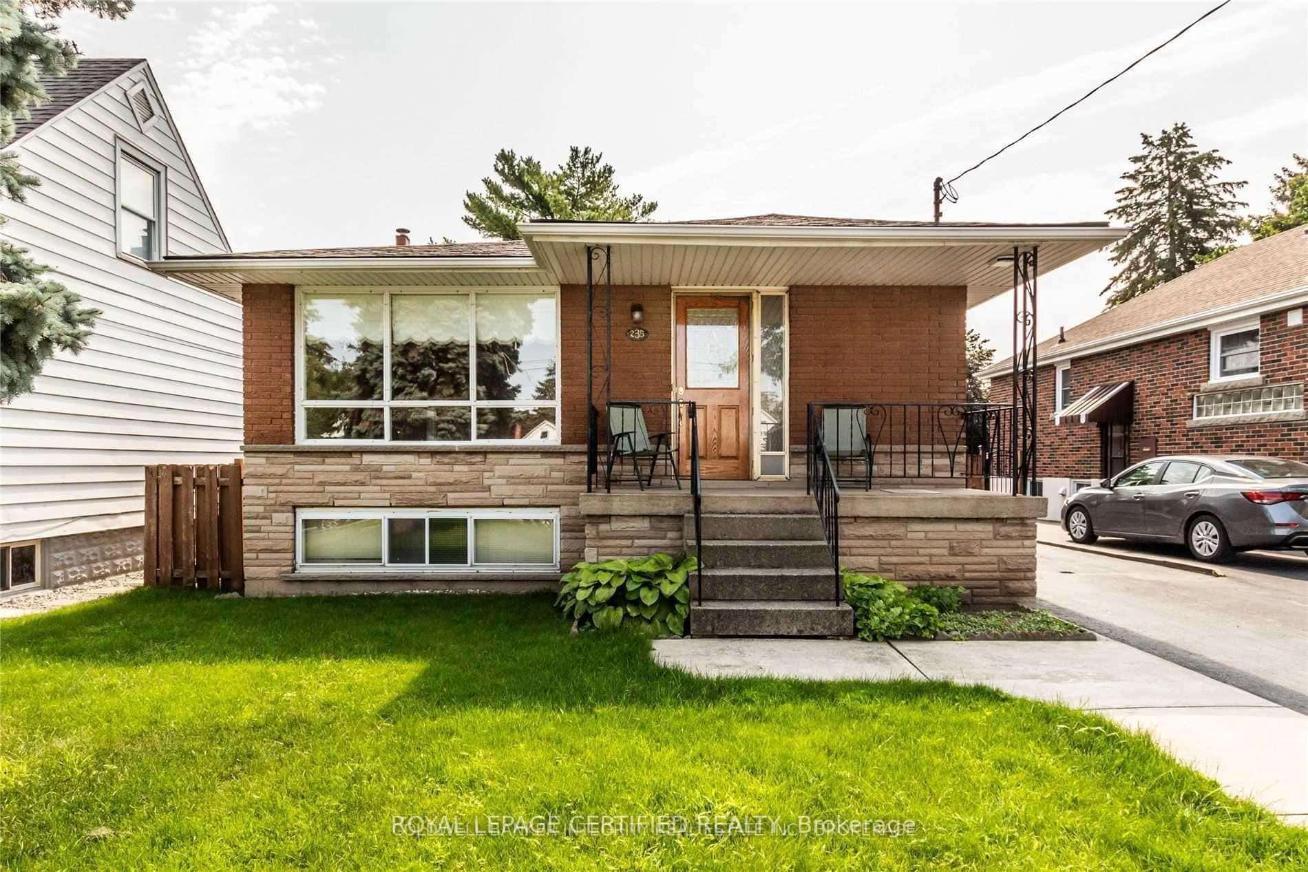 235 Walter Avenue S, Hamilton, ON L8K 3L3