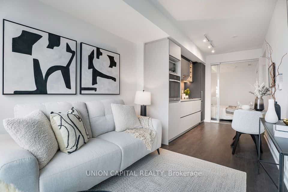319 Jarvis Street #4908, Toronto, ON M5B 0C8
