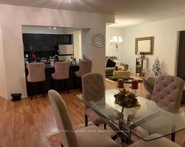 9225 Jane Street #1016, Vaughan, ON L6A 0J7
