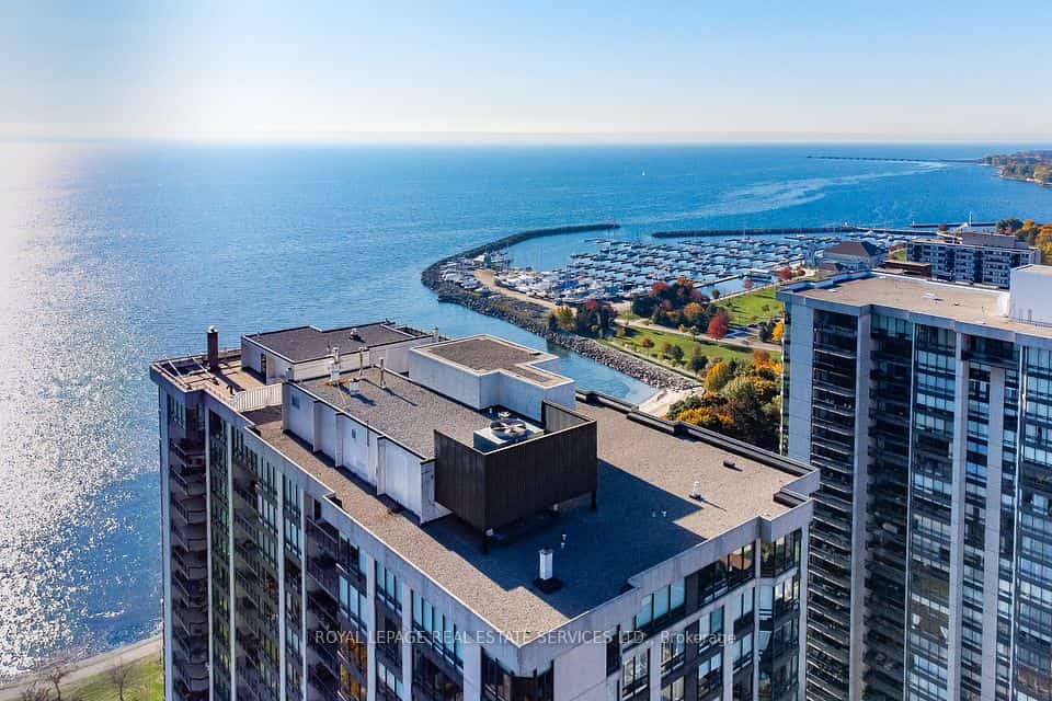 2170 Marine Drive #1203, Oakville, ON L6L 5V1