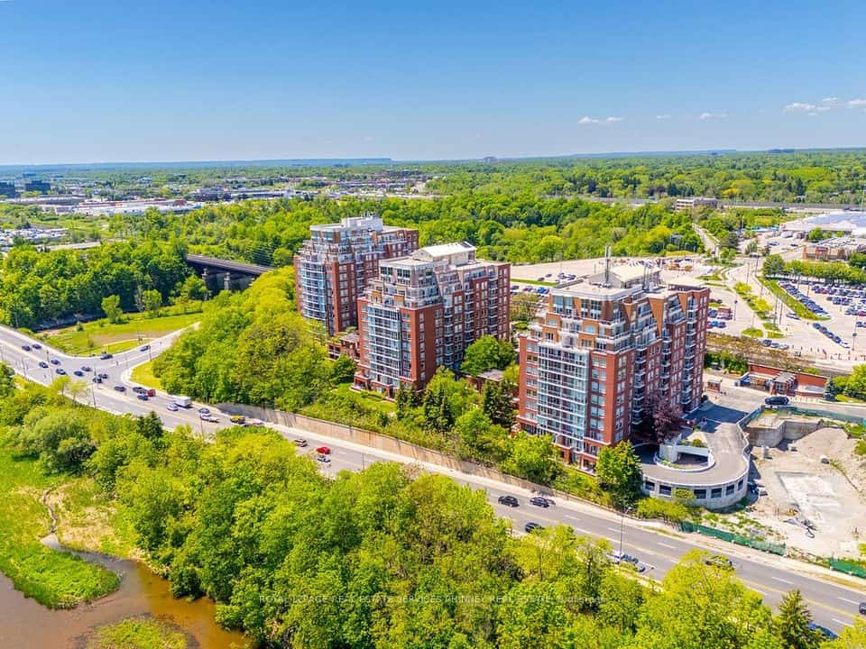 50 Old Mill Road #706, Oakville, ON L6J 7W1