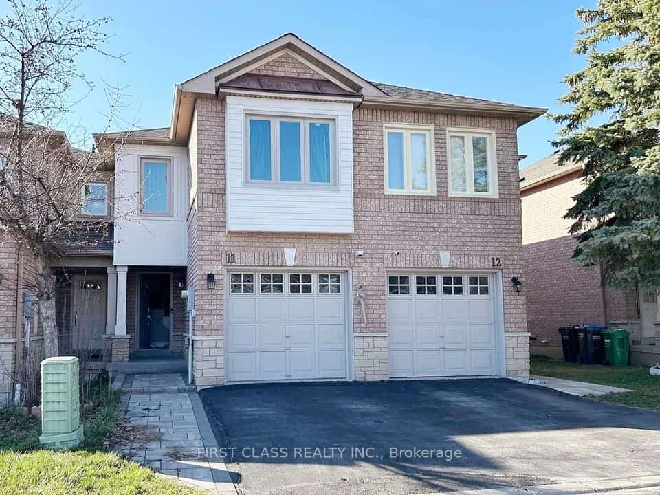 1285 Bristol Road W #11, Mississauga, ON L5V 2H5