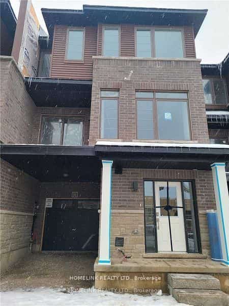 61 Soho Street #121, Hamilton, ON L8J 2R5