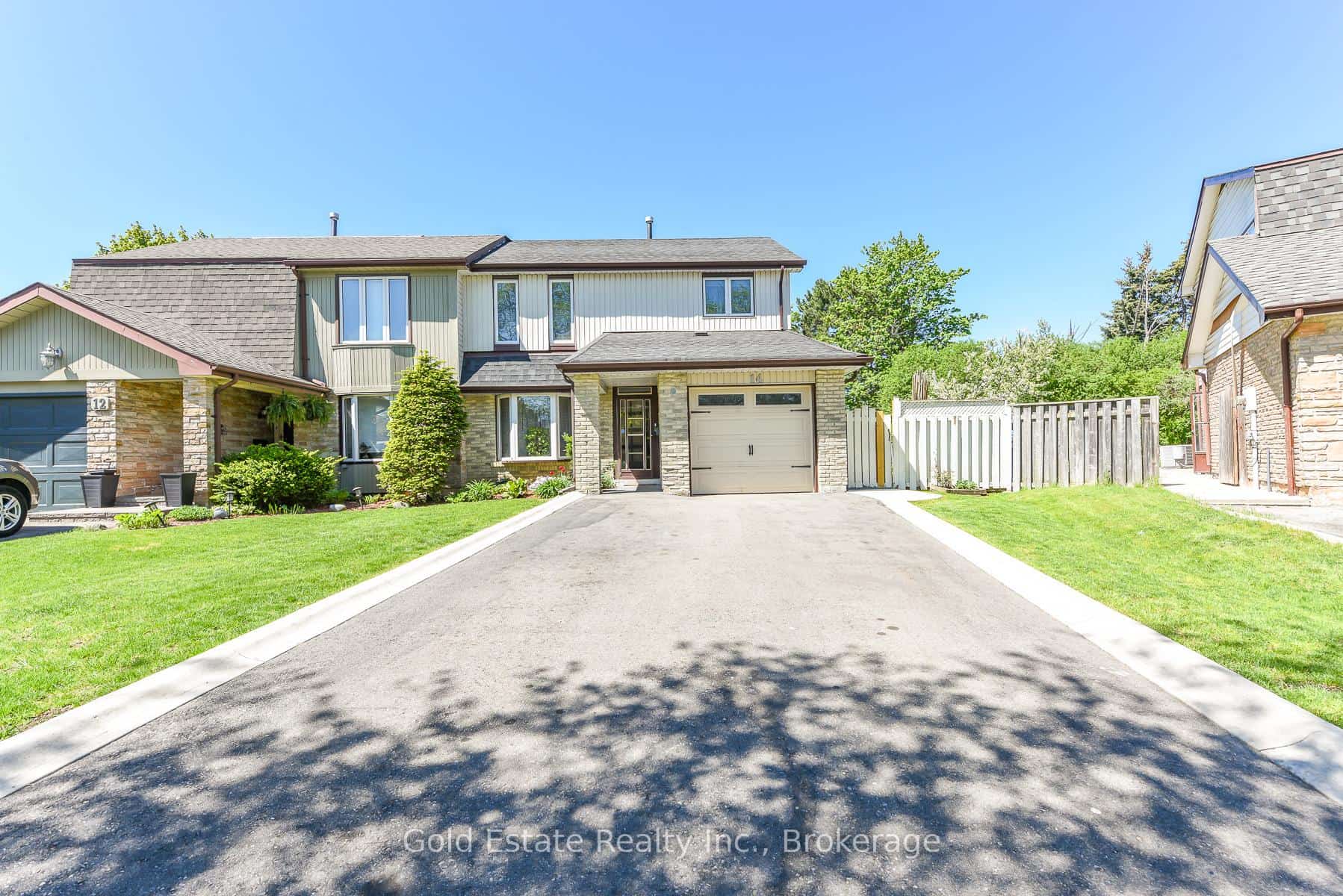 14 Leacrest Street, Brampton, ON L6S 3K6
