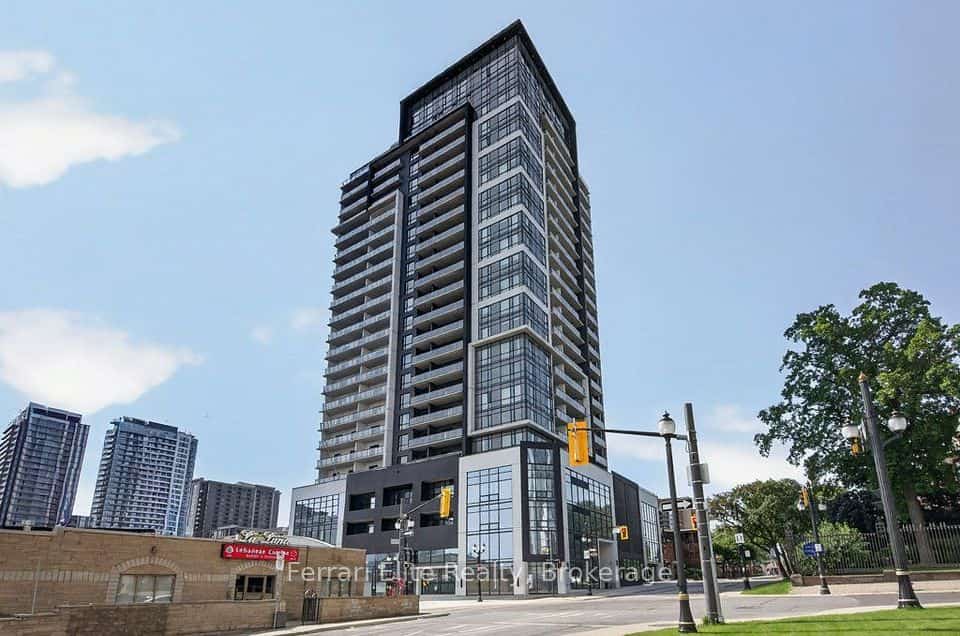 15 Queen Street S #1114, Hamilton, ON L8P 0C6