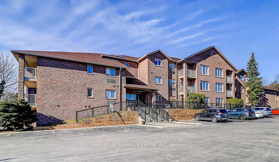 3050 Pinemeadow Drive, Burlington