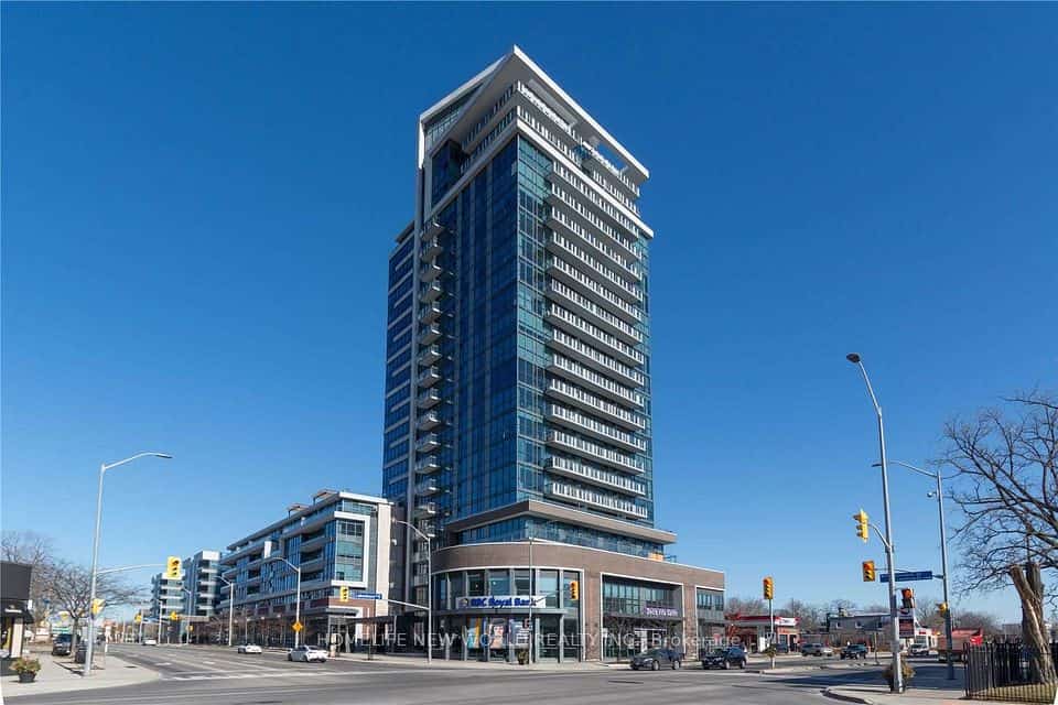 1 Hurontario Street #505, Mississauga, ON L5G 3G8