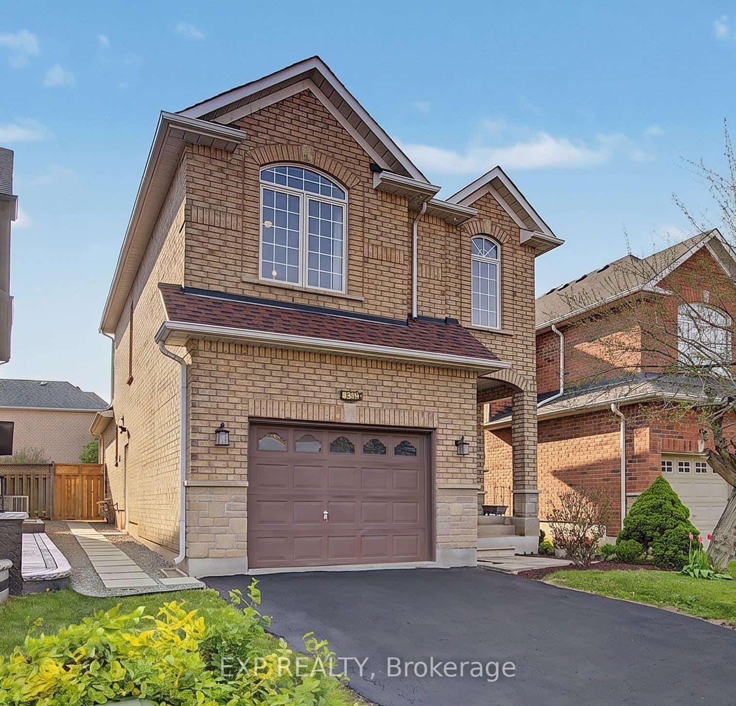379 Grovehill Road, Oakville, ON L6H 6P3