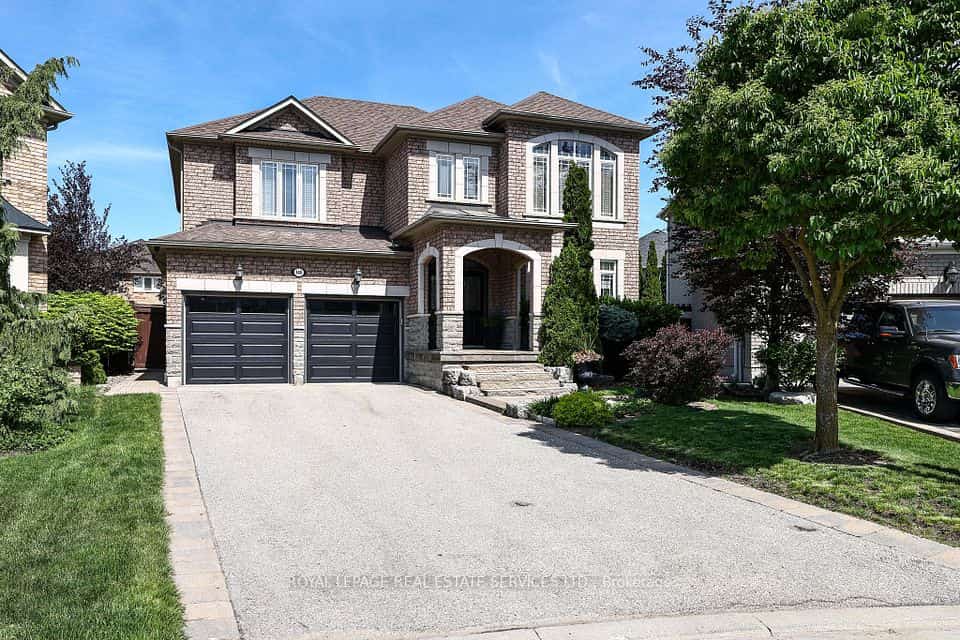 140 Humber Forest Court, Vaughan, ON L4H 2V2